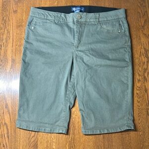 Democracy Ab Solution High Waist Olive Size 16P Bermuda Shorts